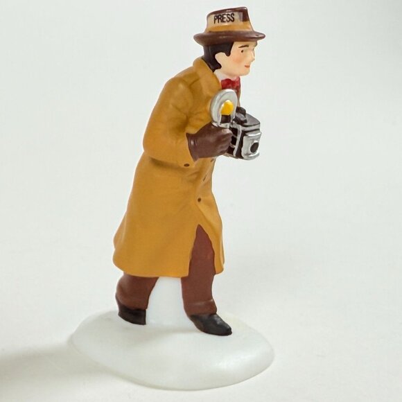 Dept 56 Big Smile for the Camera 58900 Christmas in the City Retired - Picture 8 of 13